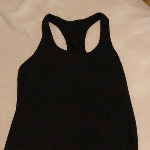 Black Swiftly tech tank Lululemon